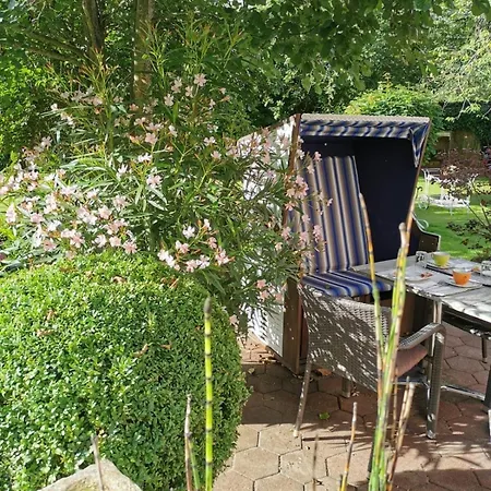 Garni Uttum 3*